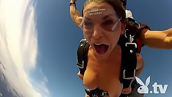 Aventură Palpitantă Cu Skydiving Pentru Membrii Playboy: Video De Înaltă Definiție